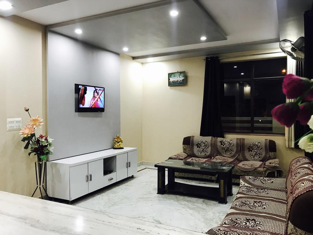 Hotel Aaradhya Residency Agra  Zewnętrze zdjęcie