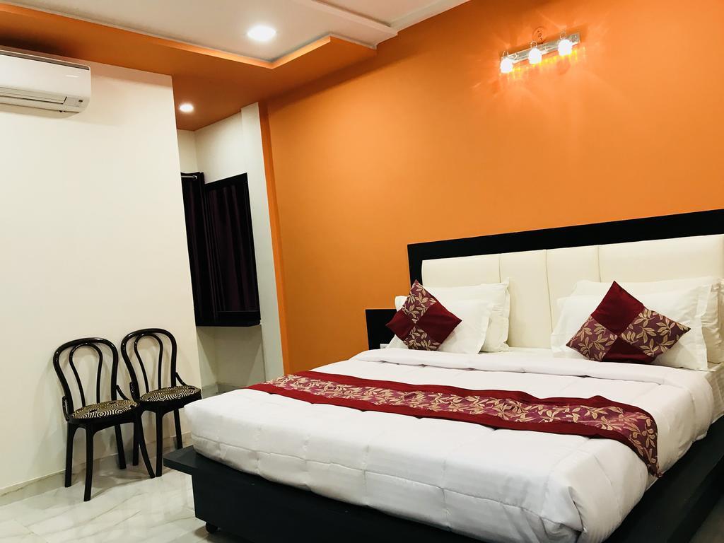 Hotel Aaradhya Residency Agra  Zewnętrze zdjęcie
