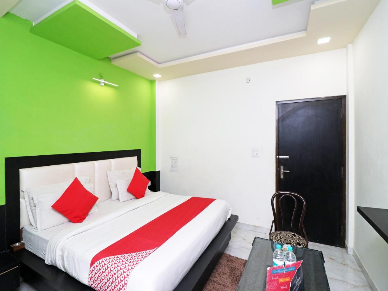 Hotel Aaradhya Residency Agra  Zewnętrze zdjęcie