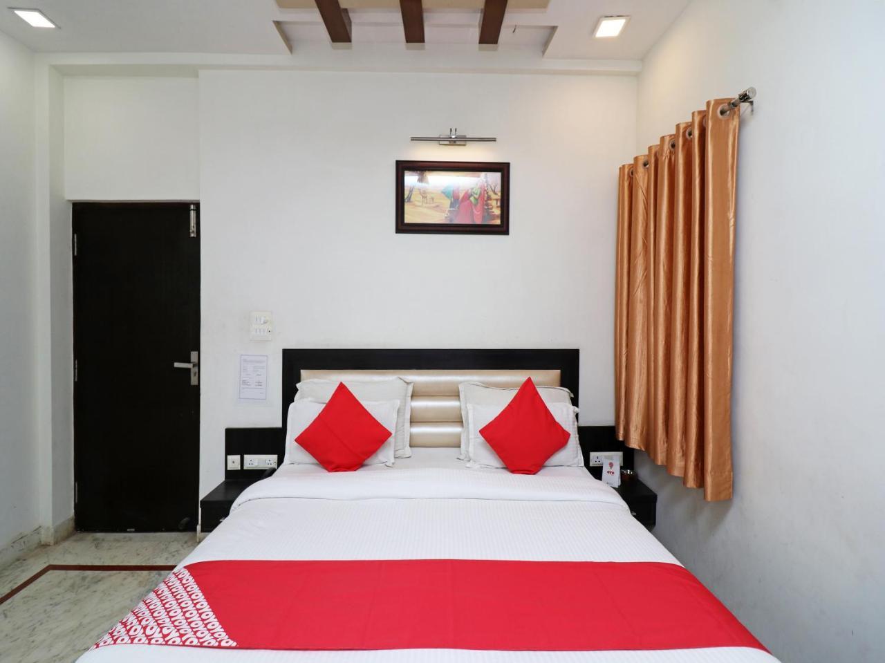 Hotel Aaradhya Residency Agra  Zewnętrze zdjęcie