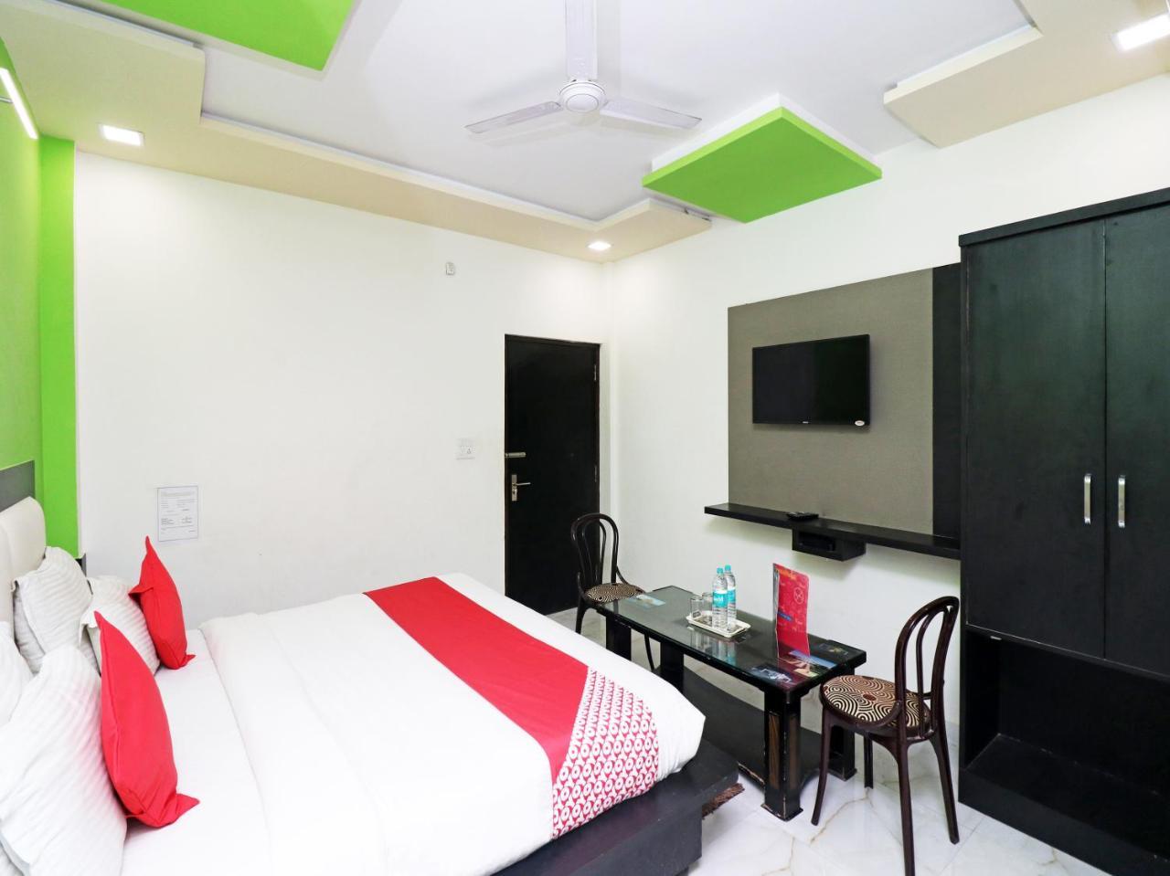 Hotel Aaradhya Residency Agra  Zewnętrze zdjęcie