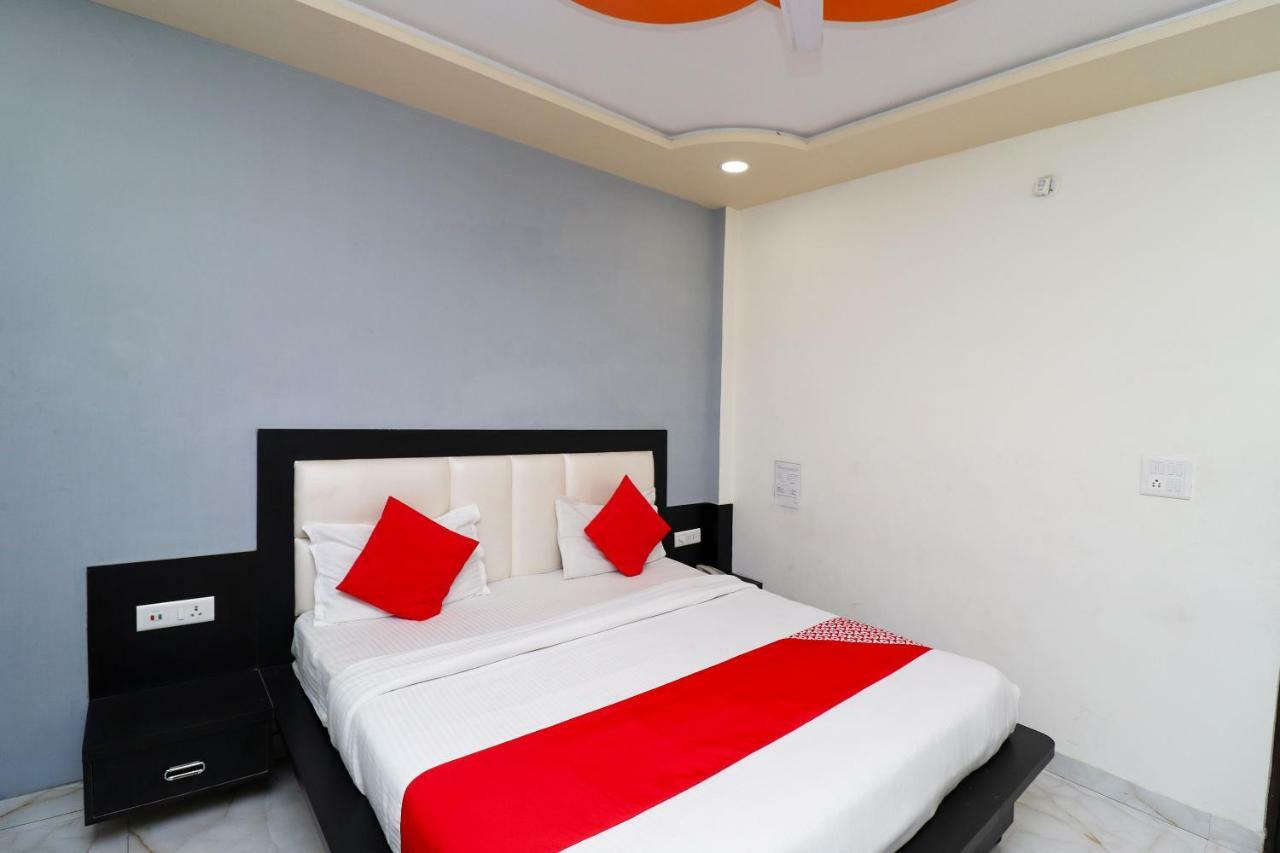 Hotel Aaradhya Residency Agra  Zewnętrze zdjęcie