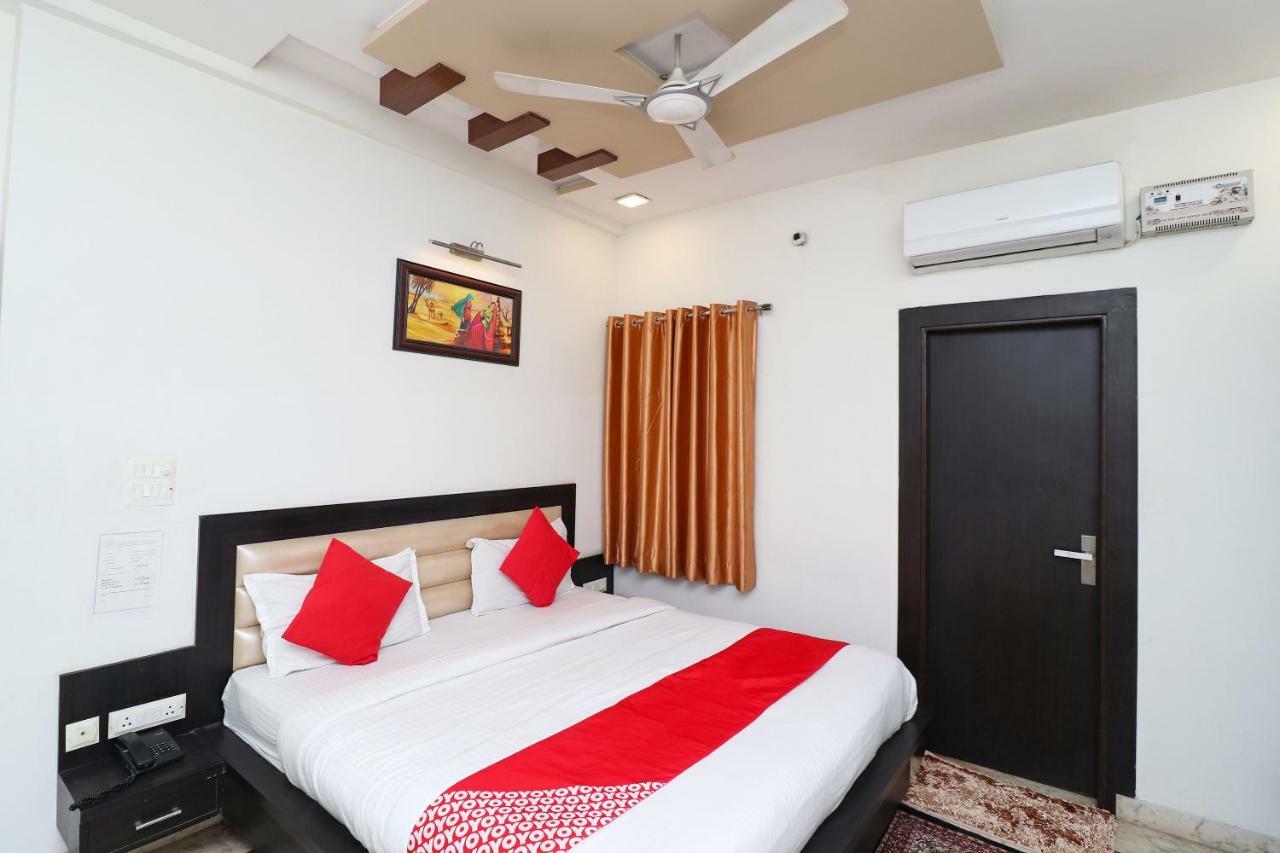 Hotel Aaradhya Residency Agra  Zewnętrze zdjęcie