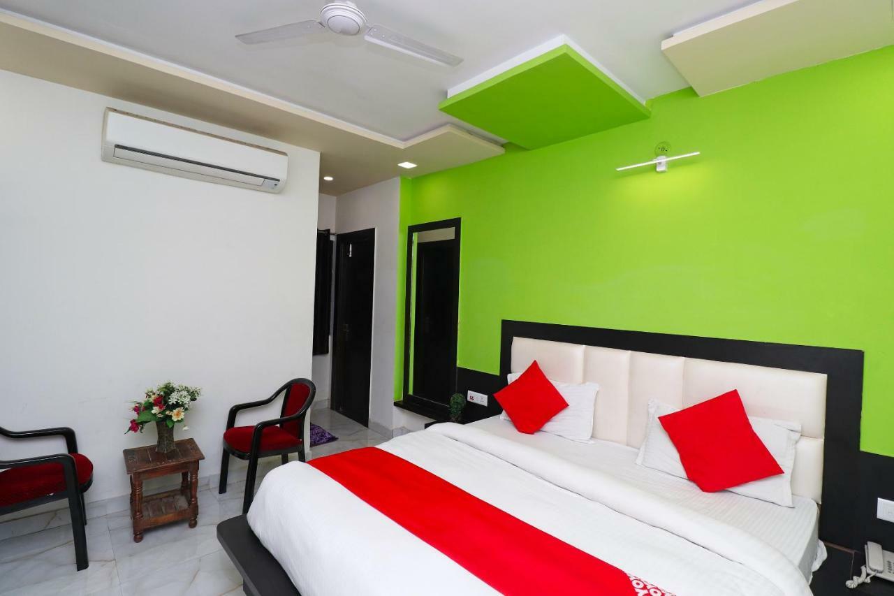 Hotel Aaradhya Residency Agra  Zewnętrze zdjęcie